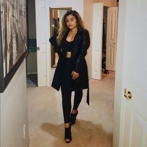 Meet your Posher, Priscila